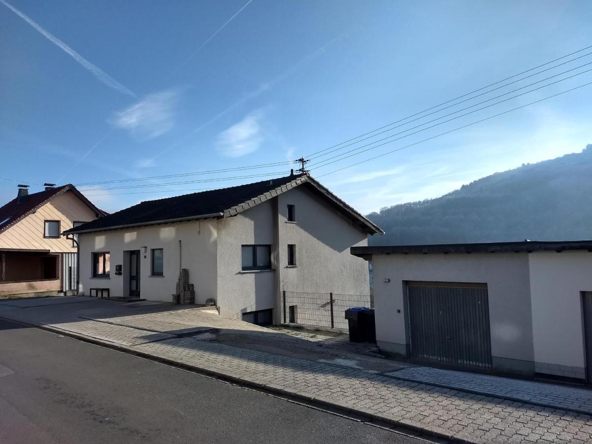 Ferienhaus Fraeulein Frenz Bollendorf Dış mekan fotoğraf
