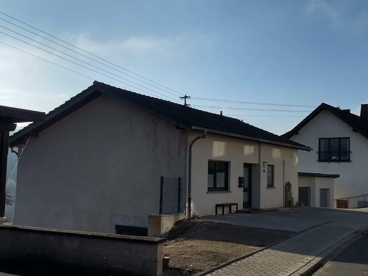 Ferienhaus Fraeulein Frenz Bollendorf Dış mekan fotoğraf