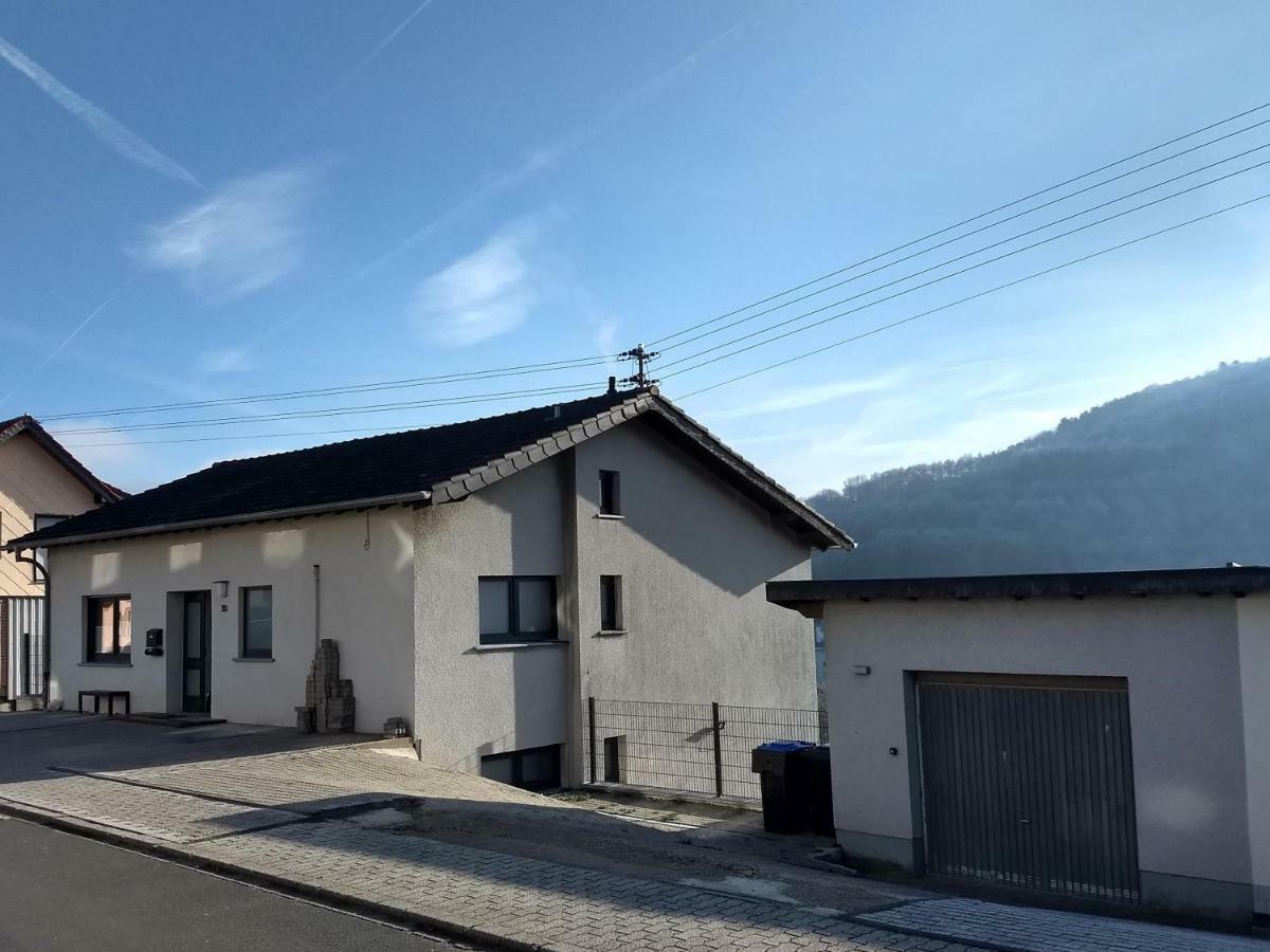 Ferienhaus Fraeulein Frenz Bollendorf Dış mekan fotoğraf