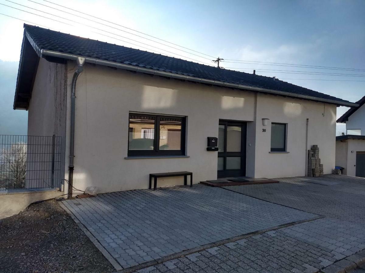Ferienhaus Fraeulein Frenz Bollendorf Dış mekan fotoğraf